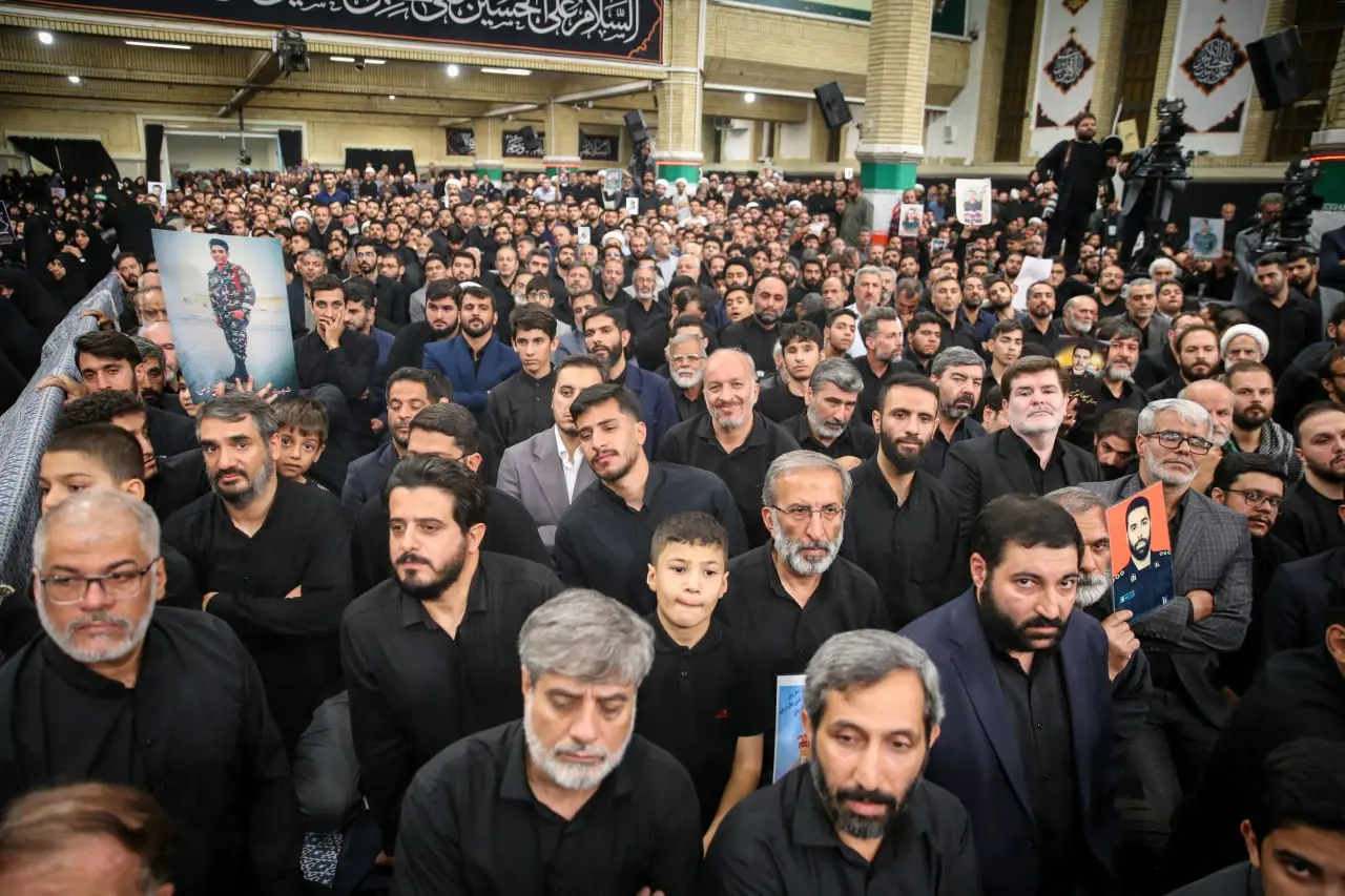 رهبر انقلاب