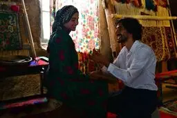 «اتاقک گلی»؛ تار جنگ و پود عشق