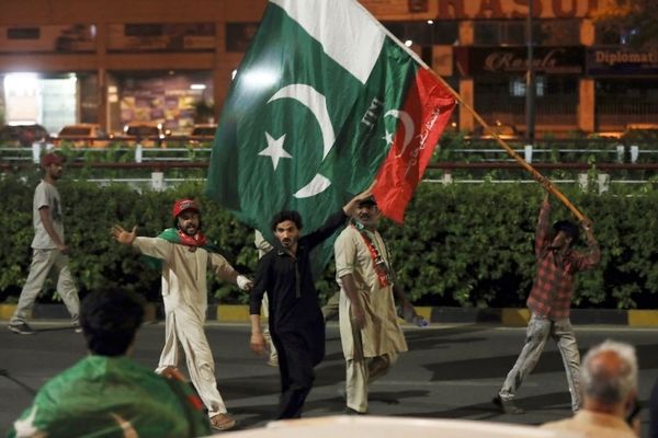 انتخابات پاکستان؛ شکاف بین ارتش و مردم