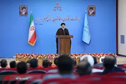 اصل خصوصی سازی مورد  تایید است