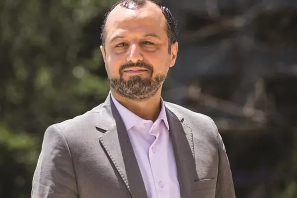 نورافکنی بر تاریک‌خانه‌ی دولت‌ها