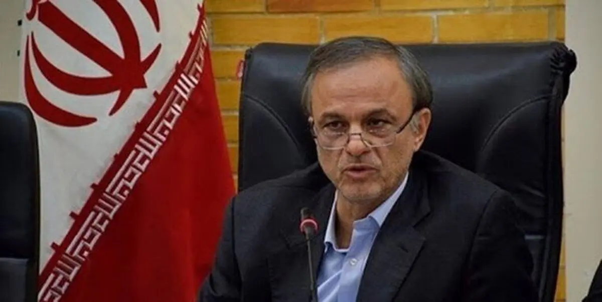 رزم حسینی: برای تولید مرغ و تخم‌مرغ مشکل داریم