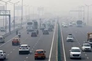 وضعیت قرمز و نارنجی کیفیت هوا در شهرهای بزرگ؛ تهران و کرج ناسالم برای همه شد