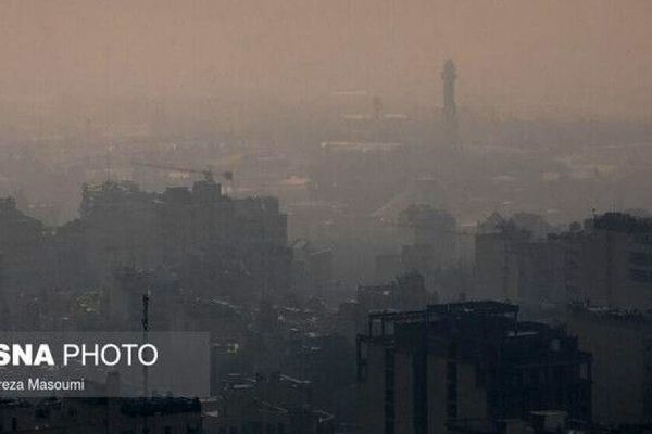 کیفیت هوا در چهار نقطه تهران بنفش شد
