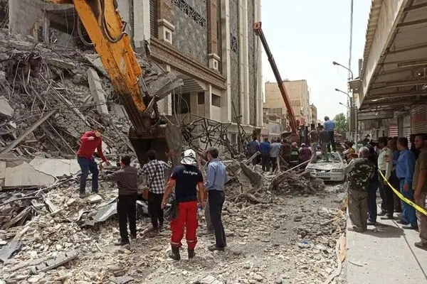 یک ایران، خواهان محاکمه عاملان متروپل