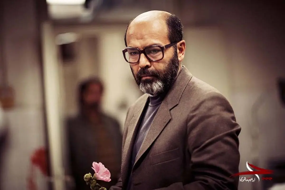 پخش فیلم سینمایی «چ» از شبکه نمایش