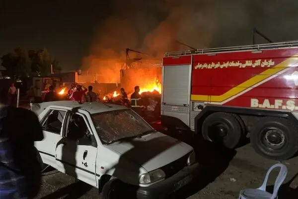 حمله آمریکا به سواحل ایران؛ ۱۰ انفجار در بندرعباس و حمله به زیرساخت‌های ساحلی