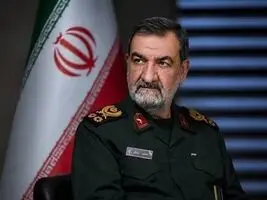 محسن رضایی: تنگه هرمز با تهدید یا فشار باز نخواهد شد