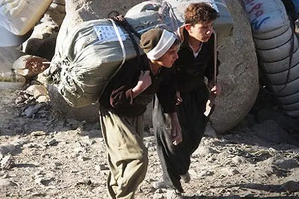 کولبری به جای دانش‌آموزی