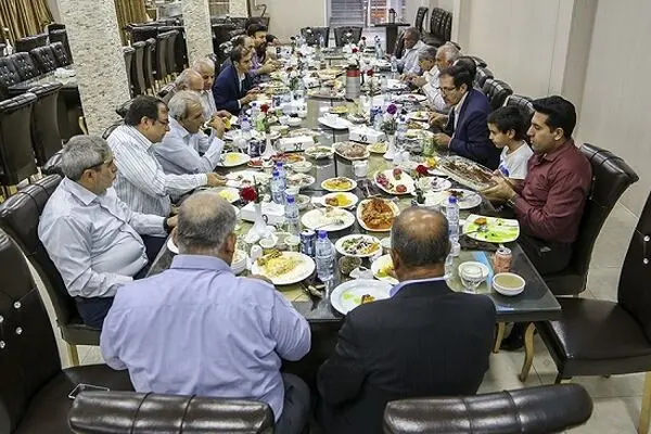 ماه عسل کارمندان دولت