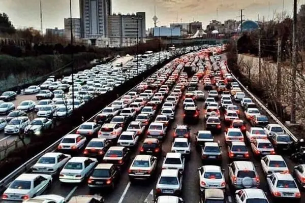 فیلم: افزایش ۳۰ درصدی ترافیک در تهران