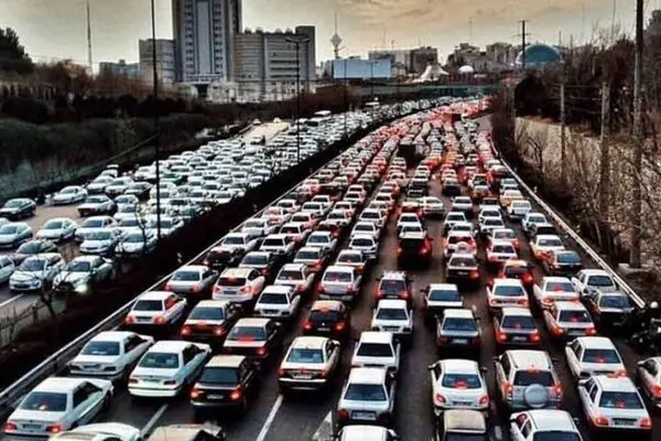 فیلم: افزایش ۳۰ درصدی ترافیک در تهران
