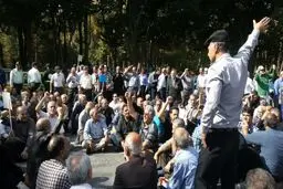 گرفتن حقوق قانونی با چنگ و دندان