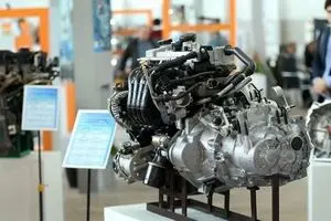 صادرات میلیارد دلاری قطعات در مقابل واردات خودرو