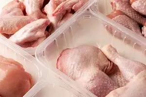 ممنوعیت صادرات گوشت مرغ لغو شد؛ صادرات قطعات مرغ با مجوز از سر گرفته می‌شود