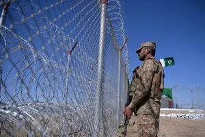 حمله خونین در مرز پاکستان و افغانستان: ۶ سرباز پاکستانی کشته شدند