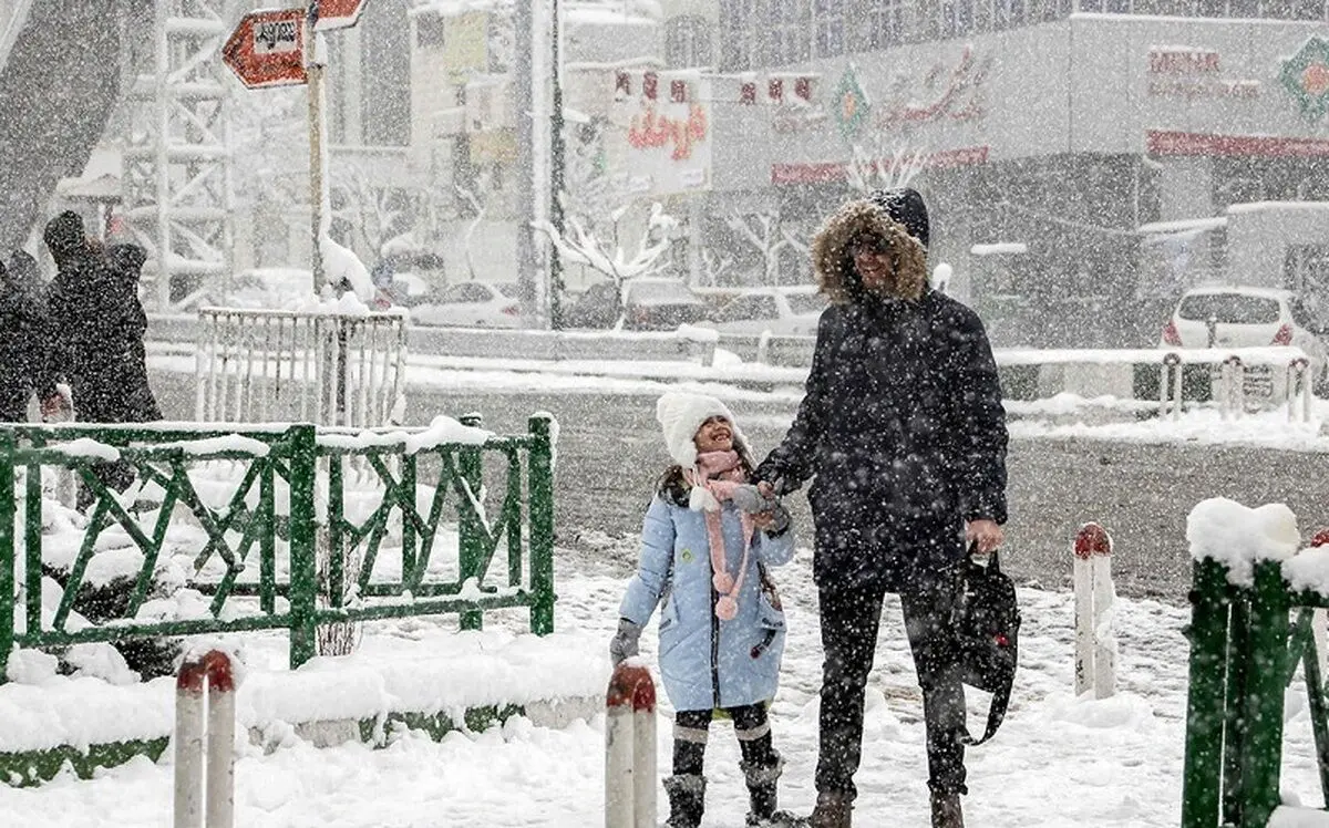 مدارس و ادارات در کدام استان‌ها فردا (سه‌شنبه 7 اسفند) تعطیل هستند؟