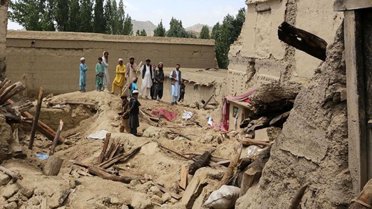 آمار جان باختگان زلزله در افغانستان از دو هزار نفر فراتر رفت