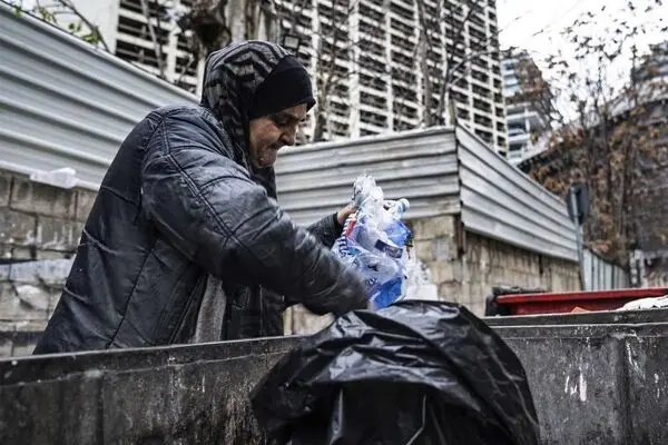 تهران، شهر دوست‌دار مستضعفان