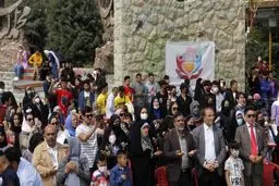 چند افغانستانی در ایران زندگی می‌کنند؟