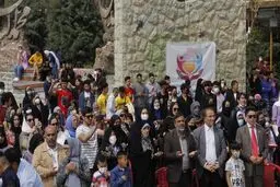چند افغانستانی در ایران زندگی می‌کنند؟