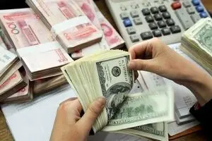  ابلاغ دستورالعمل خرید و فروش اسکناس ارز در شبکه بانکی/ سقف هزار یورو برای هر شخص در سال