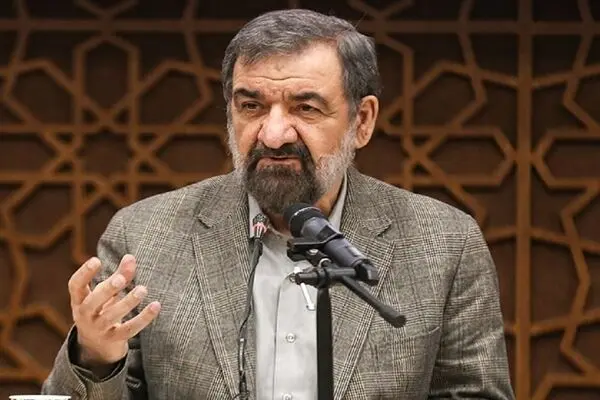 
محسن رضایی: انتظار مردم، شفاف سازی است
