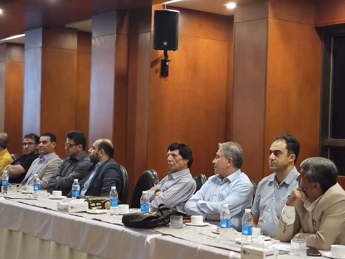آشنایی با کارآفرین برتر در حوزه دامپزشکی با دکتر رحمت الله قوامی