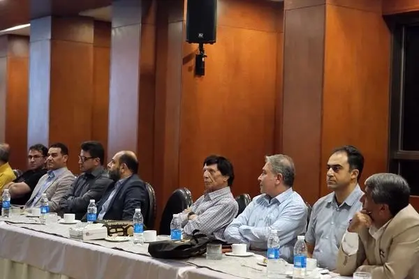 آشنایی با کارآفرین برتر در حوزه دامپزشکی با دکتر رحمت الله قوامی