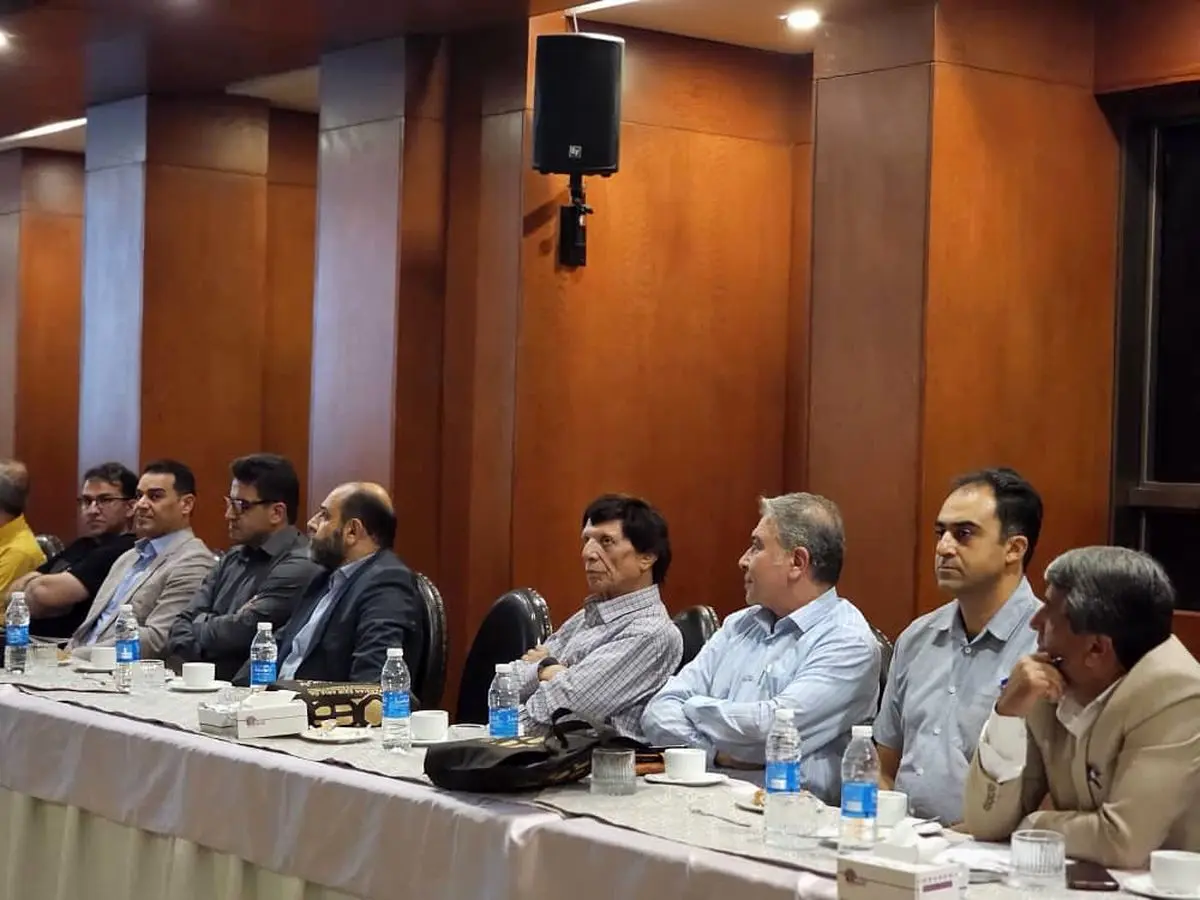 آشنایی با کارآفرین برتر در حوزه دامپزشکی با دکتر رحمت الله قوامی