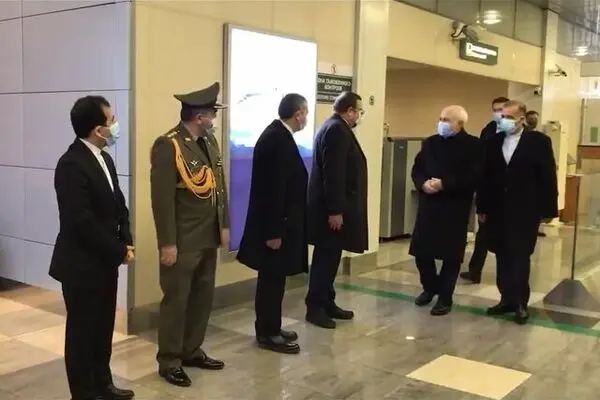 ظریف وارد روسیه شد
