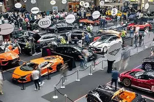 اهمیت انتخاب نمایشگاه معتبر برای خرید ماشین خارجی 