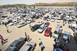 بازار خودرو همچنان در رکود