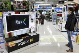 تلویزیون‌های ملی در کشورهای دیگر چه می‌کنند؟