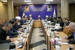 باید روحیه مسئولیت اجتماعی را احیاء کرد