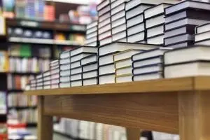«کتابفروشی دف» تعطیل شد
