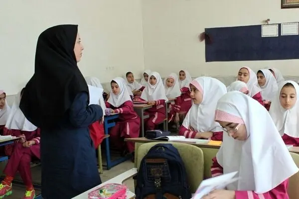 تمامی مدارس کشور فردا دایر است