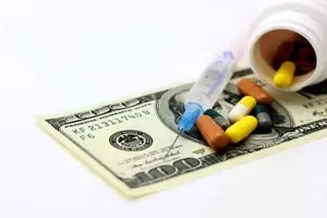 حذف ارز ۴۲۰۰ مافیایی‌تر شدن دارو