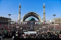 حضور میلیونی مردم در مراسم وداع با رهبر شهید انقلاب در مصلای تهران