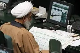 جمهوری اسلامی لای منگنه‌ی گروه فشار