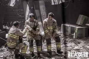 پخش فیلم سینمایی جدال در تاریکی از شبکه نمایش