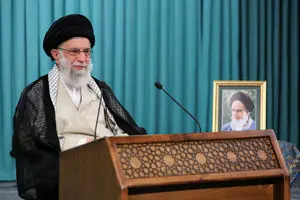 رهبر انقلاب: علامه حکیمی اندیشه‌ورزی نوآور و اسلام‌شناسی عدالتخواه بودند