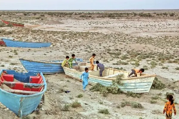 باروری بالا، امید به زندگی پایین