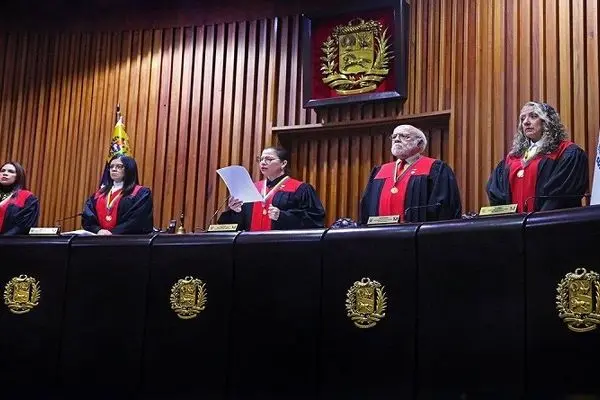 دیوان عالی ونزوئلا دلسی رودریگز را رئیس‌جمهور موقت اعلام کرد