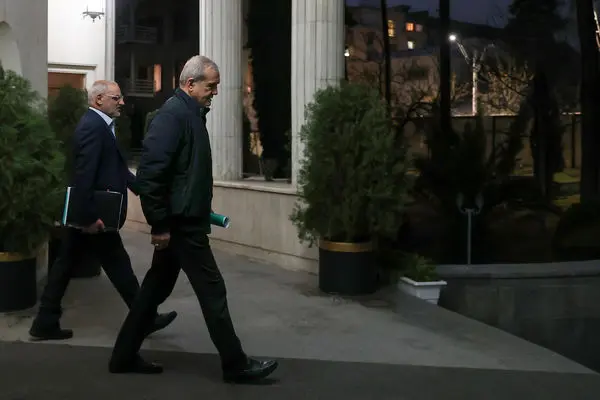 توصیه رئیس جمهور برای رفع محدودیت‌های اینترنت در اسرع وقت