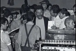 خطر انحراف انقلاب به یک بینش ملی‌گرایانه 