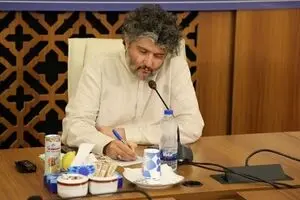 فقط برای مردم ونک به بالا فیلم نسازید