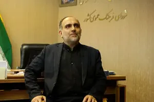 زبان فرهنگی حاکمیت و مردم با هم تطبیق ندارند