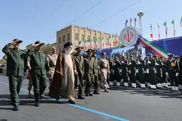 حضور و سخنرانی رهبر معظم انقلاب در دانشگاه‌های افسری نیروهای مسلح