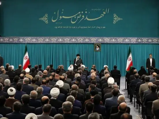 رهبر انقلاب: انقلابی‌گری فقط سروصدا کردن نیست